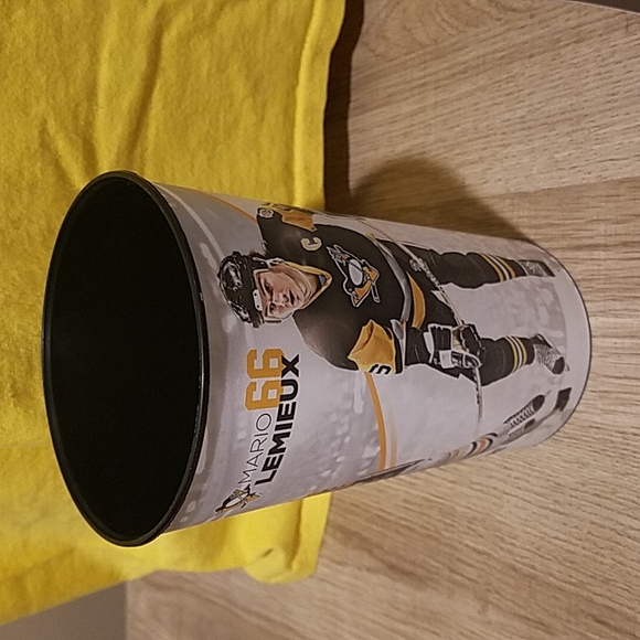 Pittsburgh Penguins 🐧 Tee and 50th Anniversary Cup - Picture 3 of 7